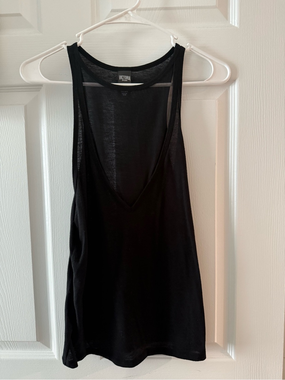 Victoria Sport mesh front tank top